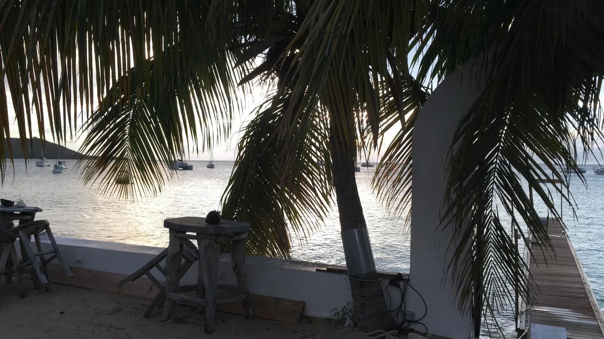 Exceptionnel ! Appartement 2 Chambres Vue Sur Le Lagon Baie de Marigot Guadeloupe